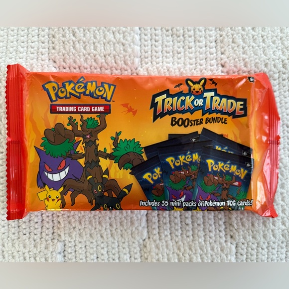 Pokemon Booster Bundle Trick or Trade - Picture 1 of 5